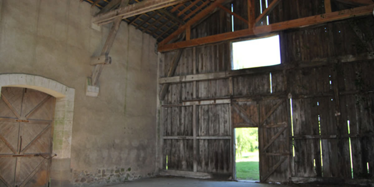 Intérieur du batiment, coté Est, avant travaux.